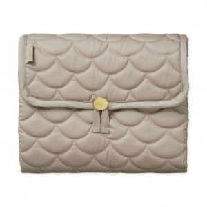 Quiltad skötmatta, Hassel